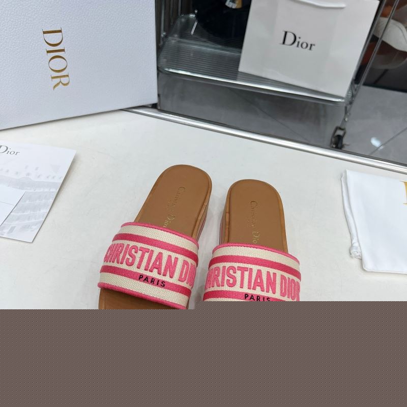ch**an D*or slippers